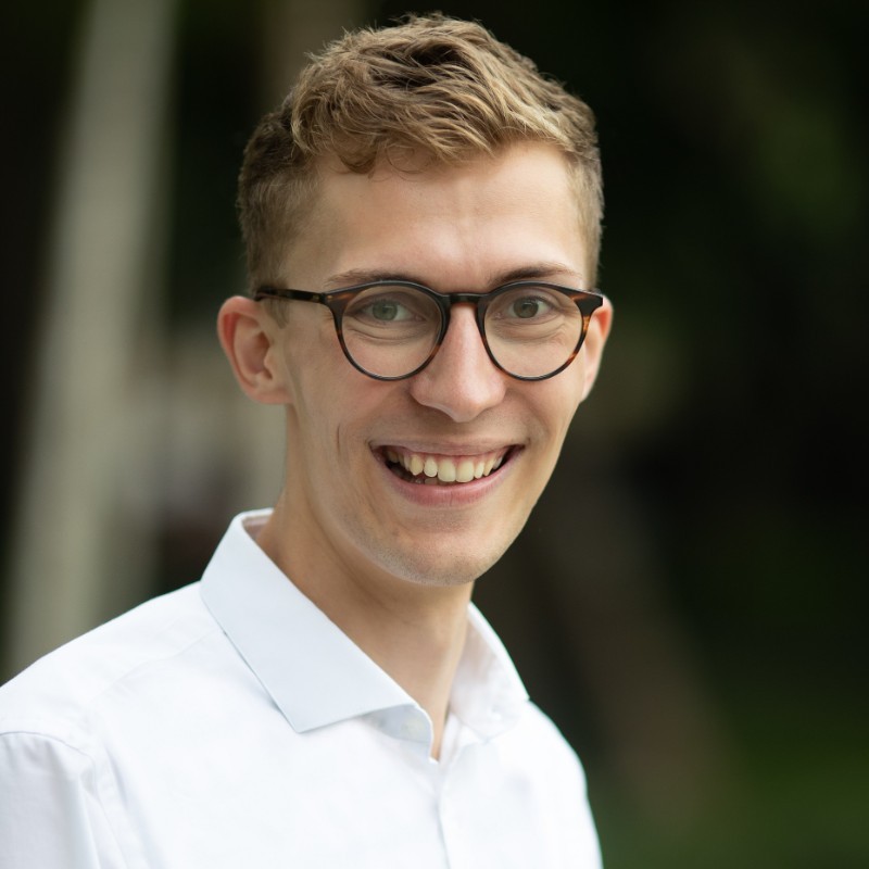 alexander_maxelon